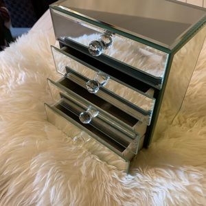 Tahari mirror jewelry box